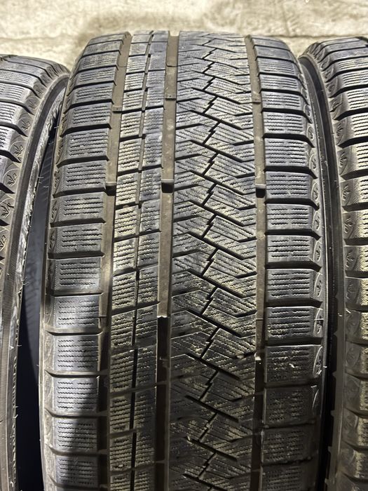245/40R19 Triangle
