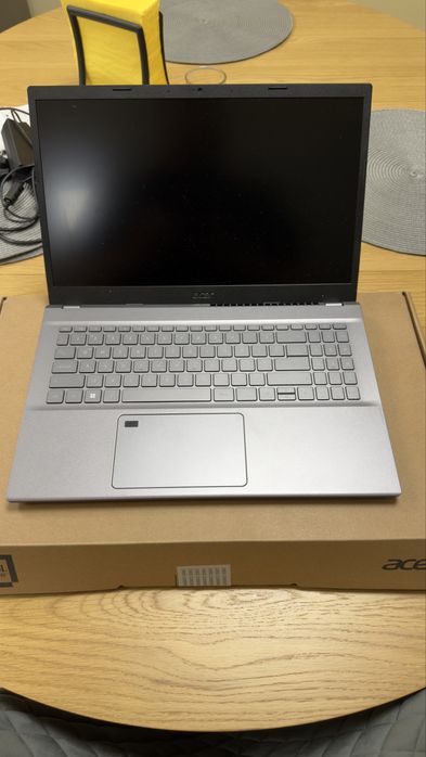 Лаптоп Acer Aspire 5  A515-57G – Пълен комплект с кутия + Подарък мишка!
