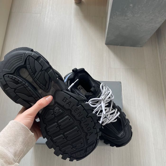 Balenciaga Tracks Negru Cu Alb Mărimea 43