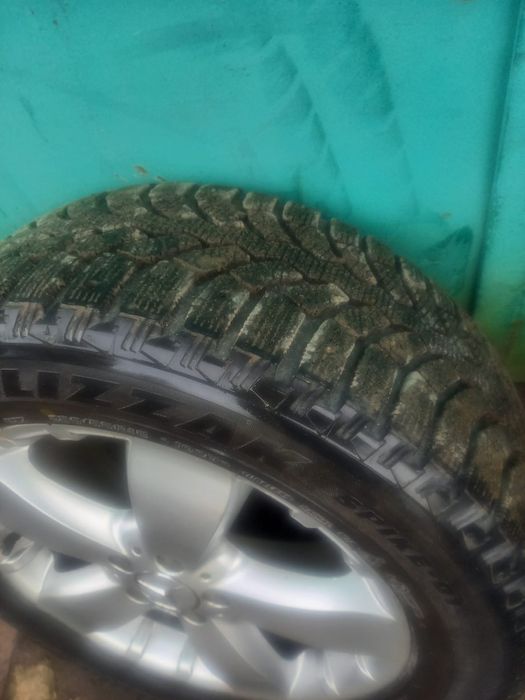 Срочно продам колеса зимние