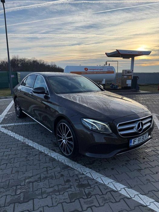 Mercedes-Benz W213 E-Class 220d Avantgarde