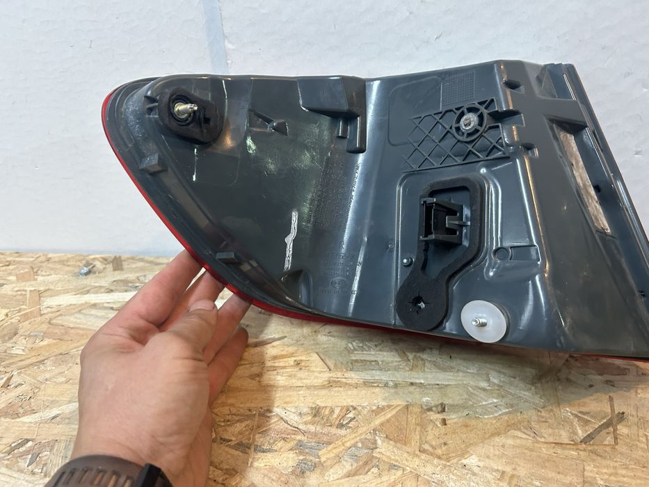 Stop / stopuri BMW F10 seria 5 non lci 2009-2013 stanga / dreapta