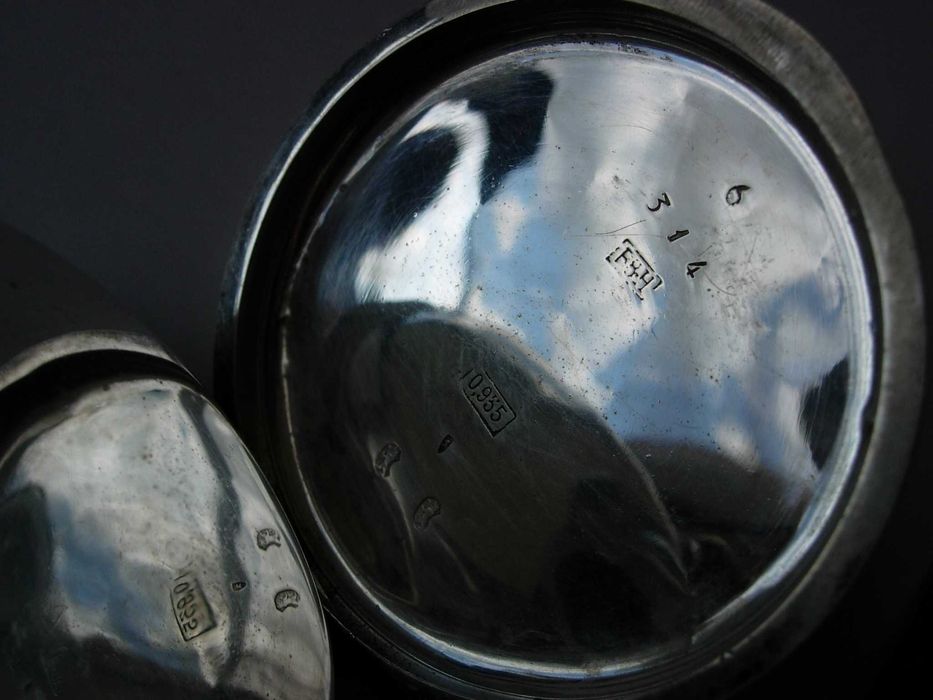 швейцарски джобен часовник