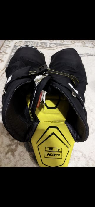 Продам хоккейную форму