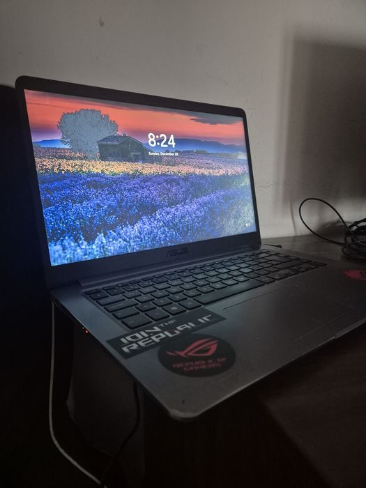 Laptop Asus - Stare buna de functionare.