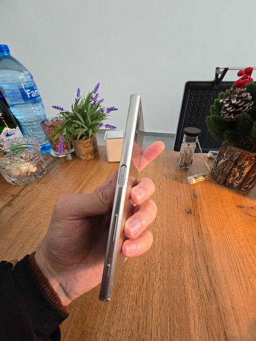 Sony Xperia XZ - android