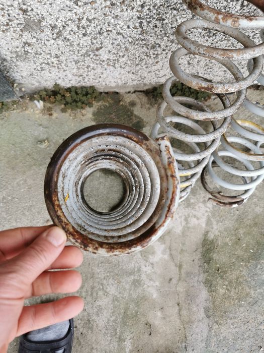 Пружини за ВАЗ, в много добро състояние!