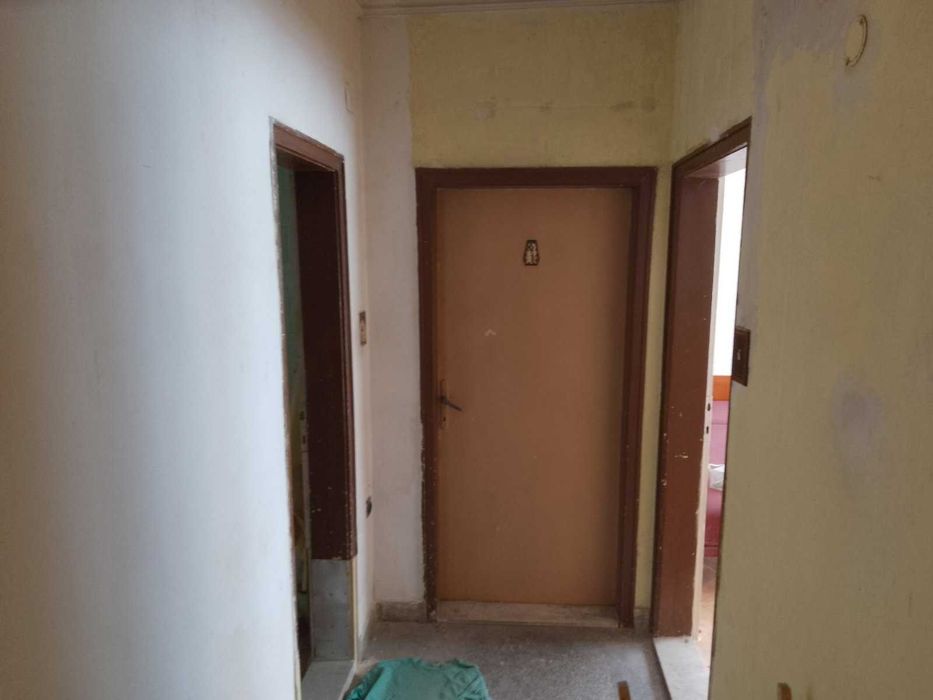 Продава се Четиристаен апартамент в Монтана, Идеален център - 90 кв.м за 1077 €/кв.м - Снимка #13