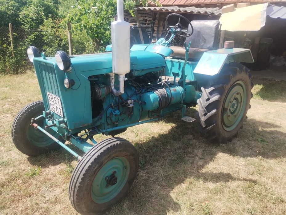 Трактор Зетор Zetor 25