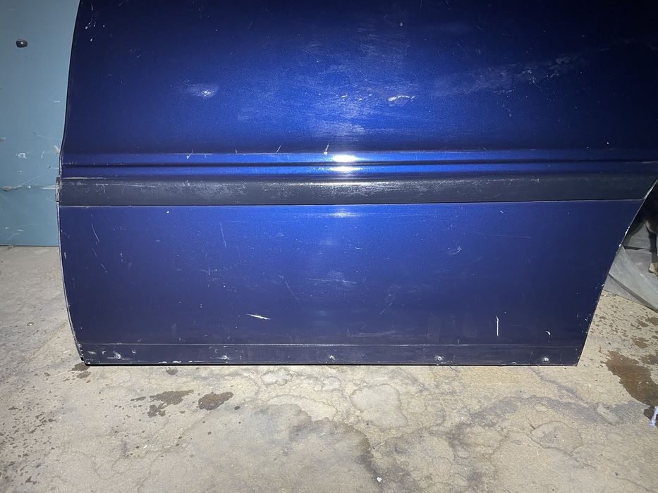 Дверь задняя левая Audi 80B4