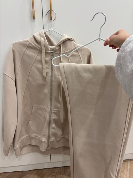 Спорт костюм новый