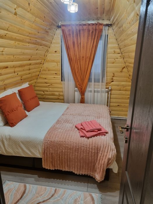 Căsuțe tip A cabana la munte cu ciubar