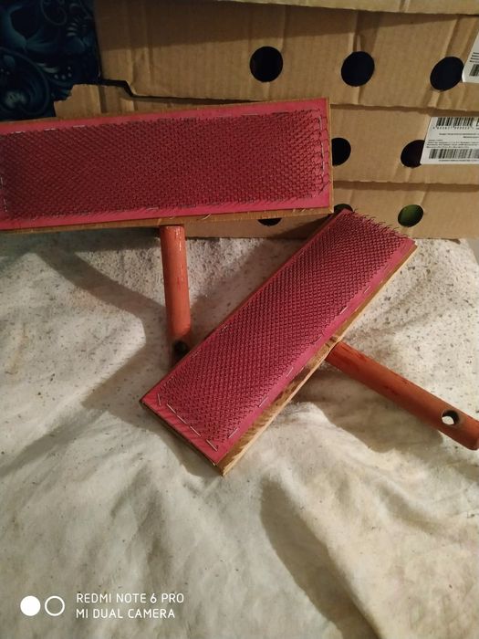 Чесалки-чески для шерсти