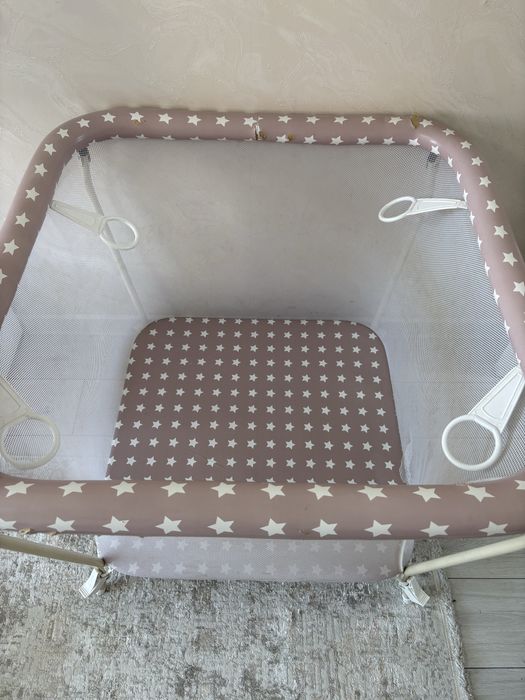 Продаётся детский манеж