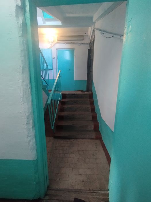 Продам теплую квартиру в центре города