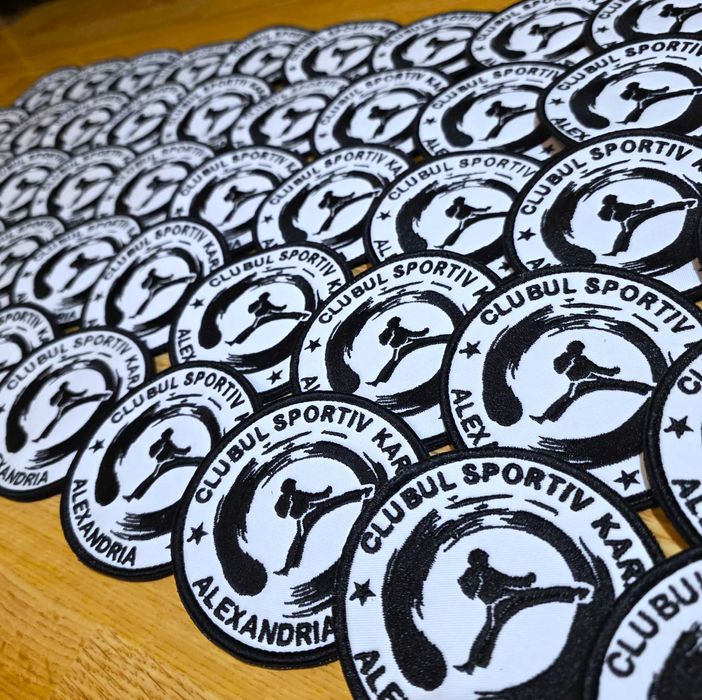Personalizam la comanda Patch-uri, Embleme brodate  (+velcro)