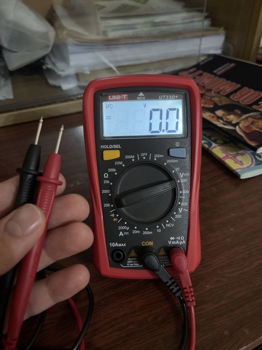 UNI-T Multimeter with NCV Detector original yangi