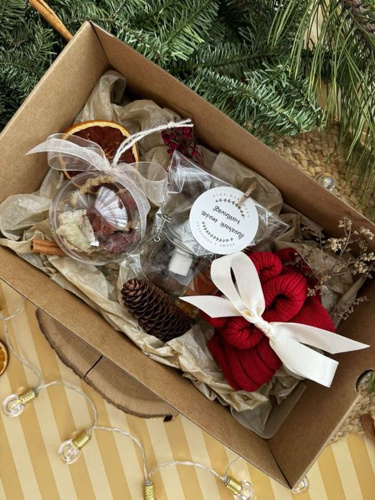 Коледни кутии