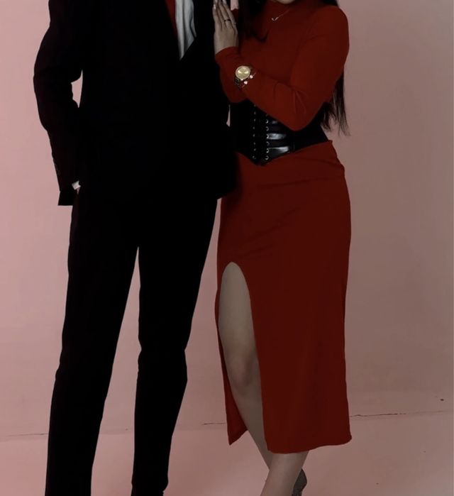 красное платье 42-44 размер