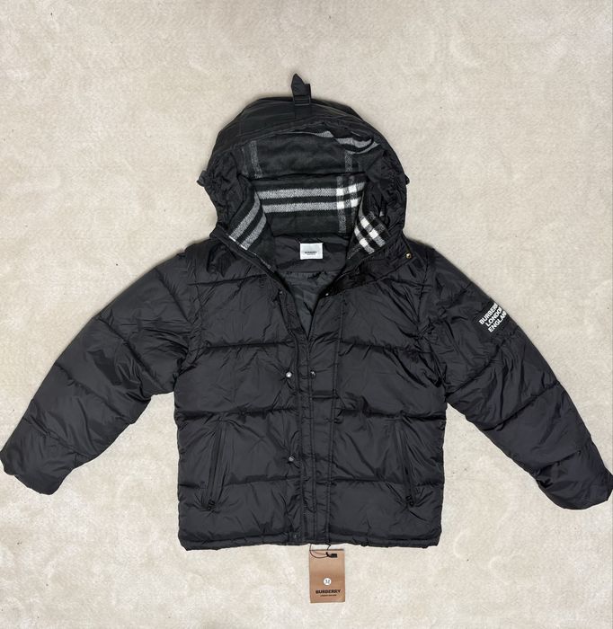 Geaca Burberry- noua, nefolosita