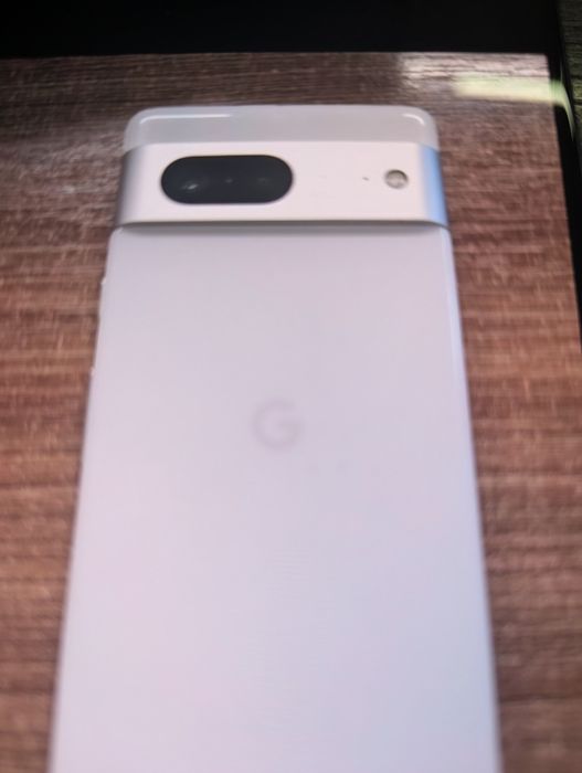 Google pixel 7 в хорошем состоянии