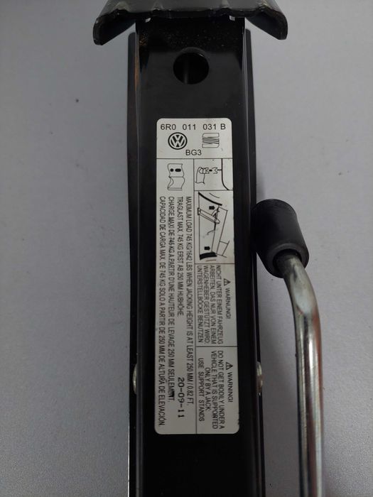 Cric AUTO OEM VW POLO UP Seat Ibiza Skoda Rapid Scala Fabia