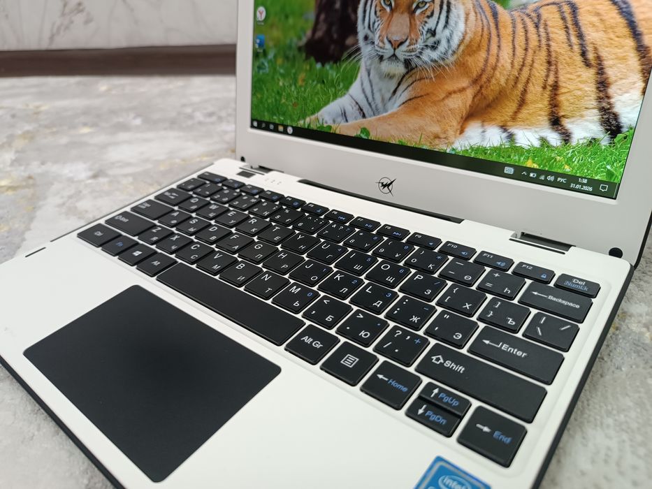 Ноутбук Zik ОЗУ 8Гб, SSD Windows 10 Pro.