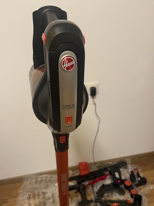 Hoover H-FREE 200 – ЧИСТО НОВА | Оригинално зарядно