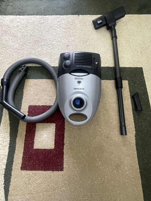 Продается пылесос Samsung 1500W