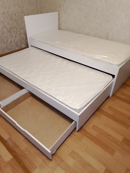 Продам Кровать Мадэк 90*200