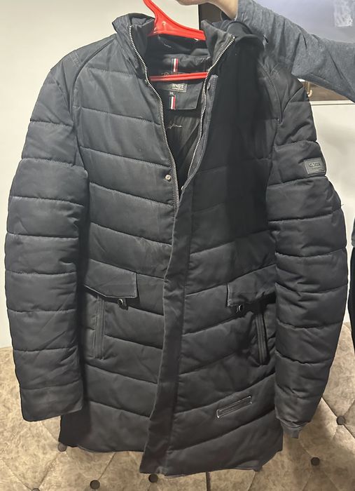 2ta ko'ylak 1 ta palta 1 ta kurtka