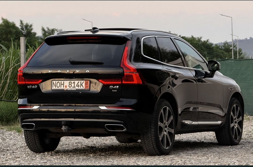 Volvo x60  Panorama 190cai  model 2019