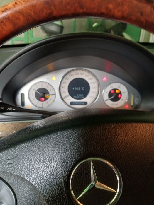 Mercedes E270 diesel
