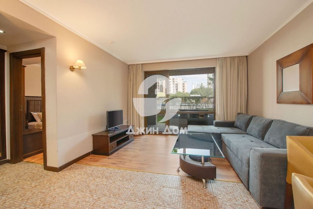 Продава се Двустаен апартамент в Свети Влас - 70 кв.м за 1428 €/кв.м - Снимка #2