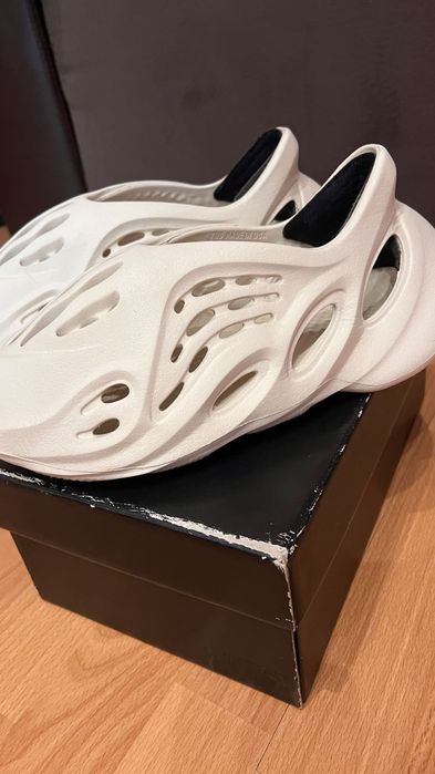Adidas Yeezy Foam Rnnr