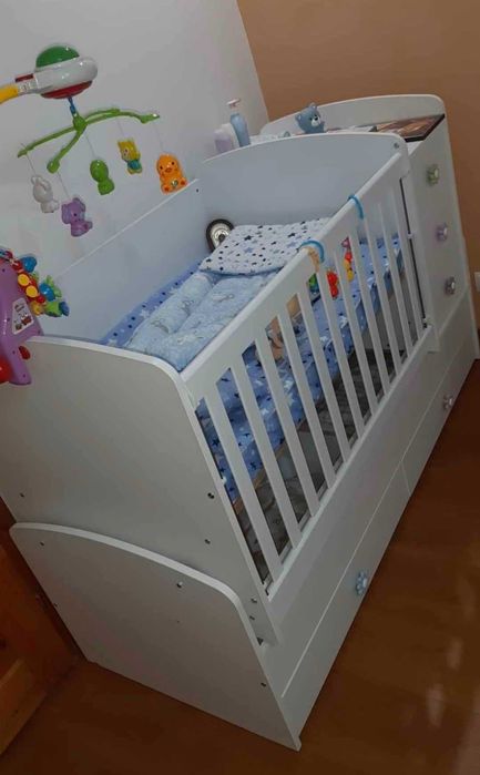 Pătuț pentru bebeluși