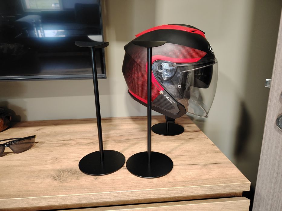 Метална стойка за каска