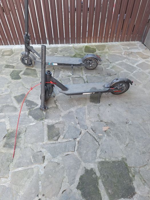 Vand 2 totinete electrice