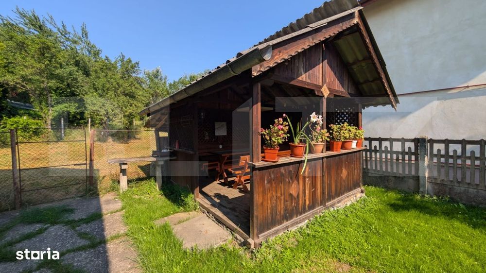 Casa individuala, 75 mp, teren 2180 mp, 2 fronturi stradale, zona Puci
