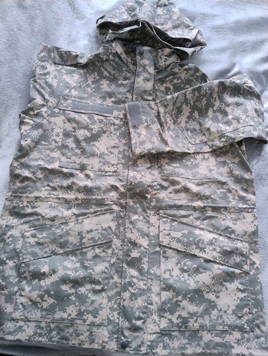 Камуфлажни дрехи