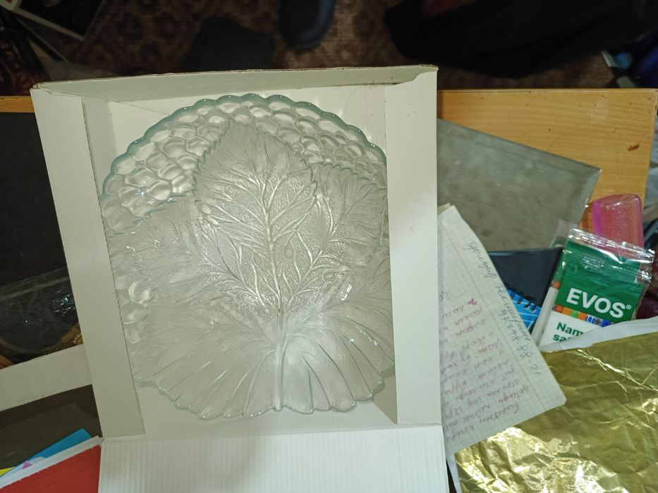 Янги Хар хил турдаги вазалар.