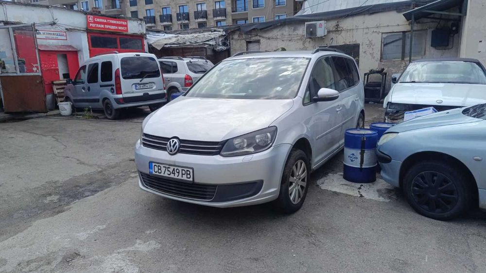 Продавам VW Touran 2014gодина за части - 1.4 бензин-метан-втора газова уредба , 150 к.с. с турбо