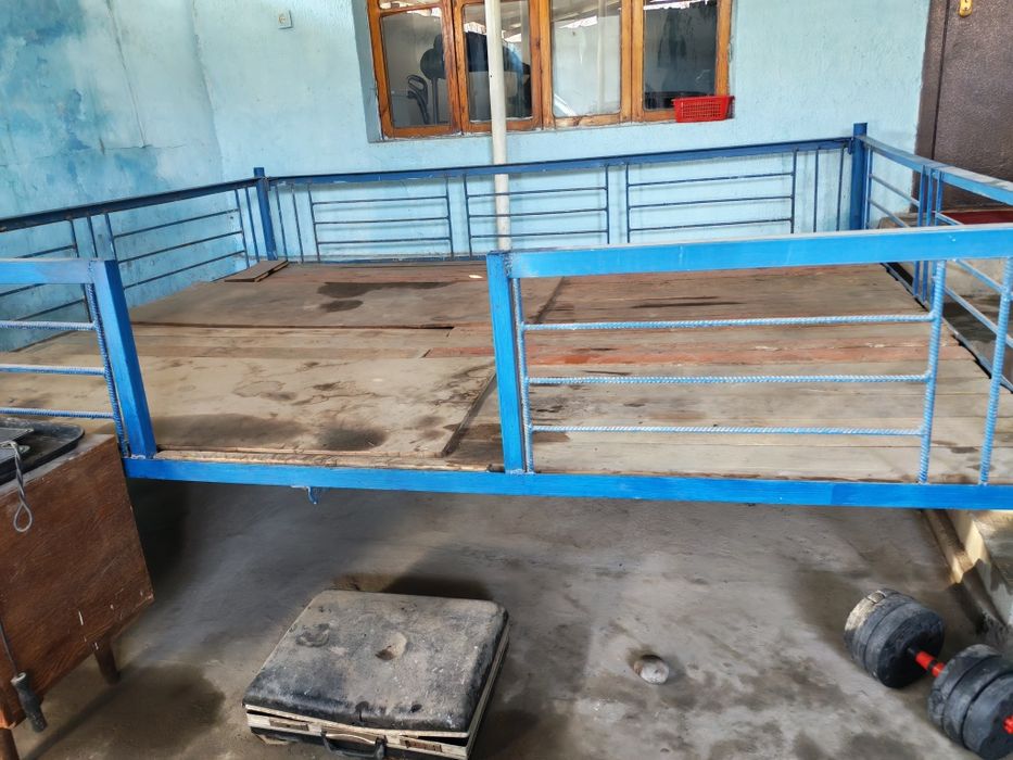 Тапчан железный...