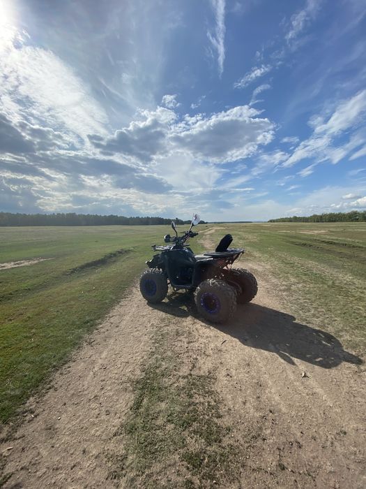 Продаеться кавадрацикл 200куб