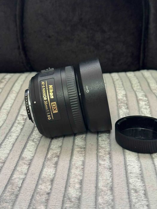 обектив Nikon 35mm