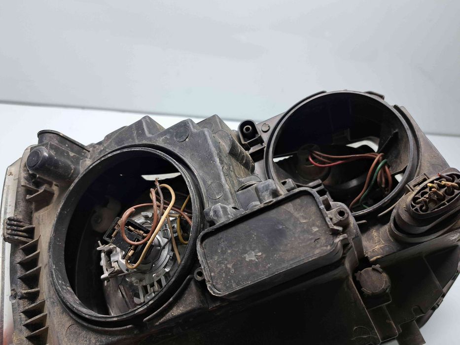 Far stanga Volkswagen Transporter 5 (7HB, 7HJ) [Fabr 2004-2013] OEM