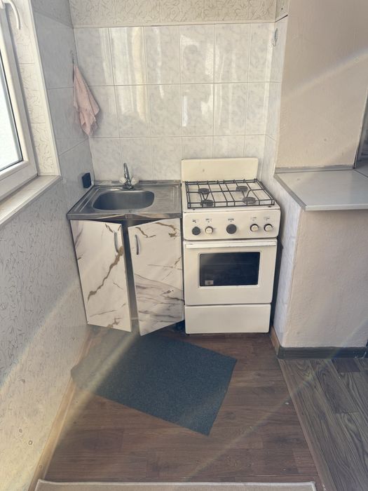 Продам газ плиту