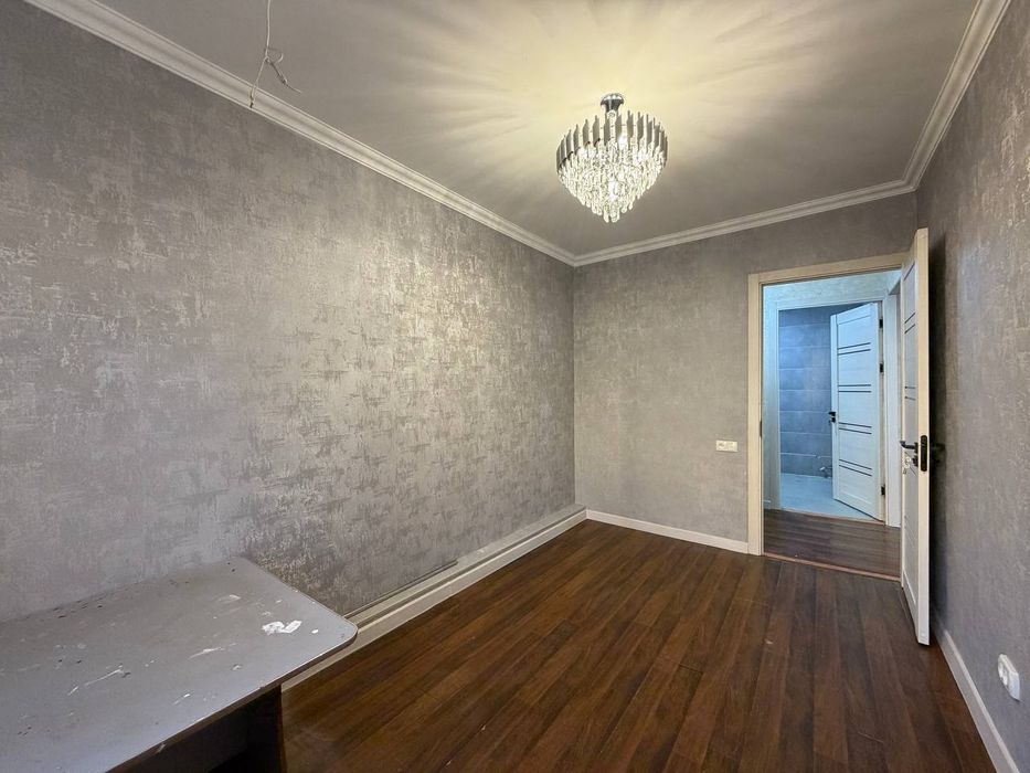 Срочно Продается квартира от Собственника 3х комнатная