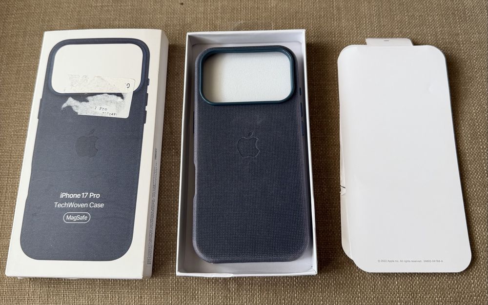 Husă TechWoven Iphone 17 Pro