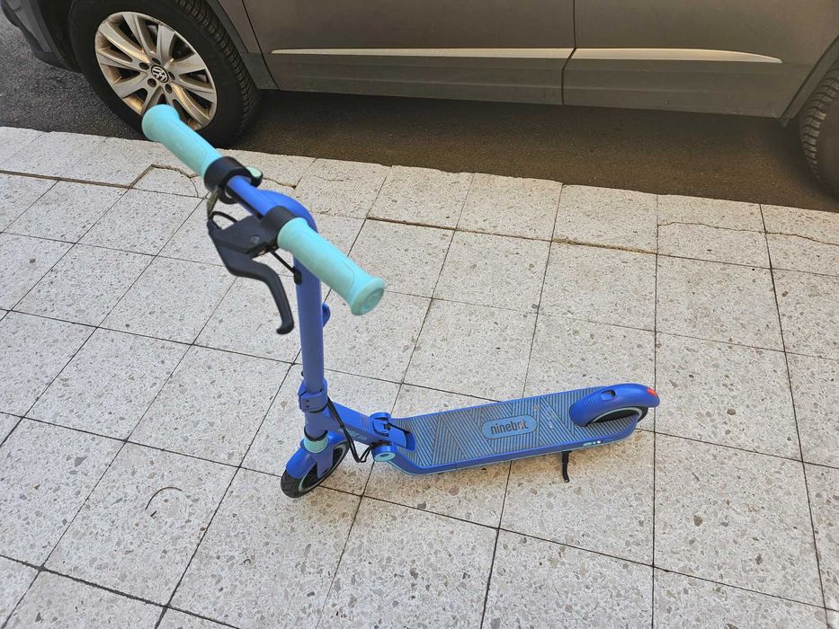 Trotineta electrica ninebot zing e8 pentru copii copii 6-12 ani